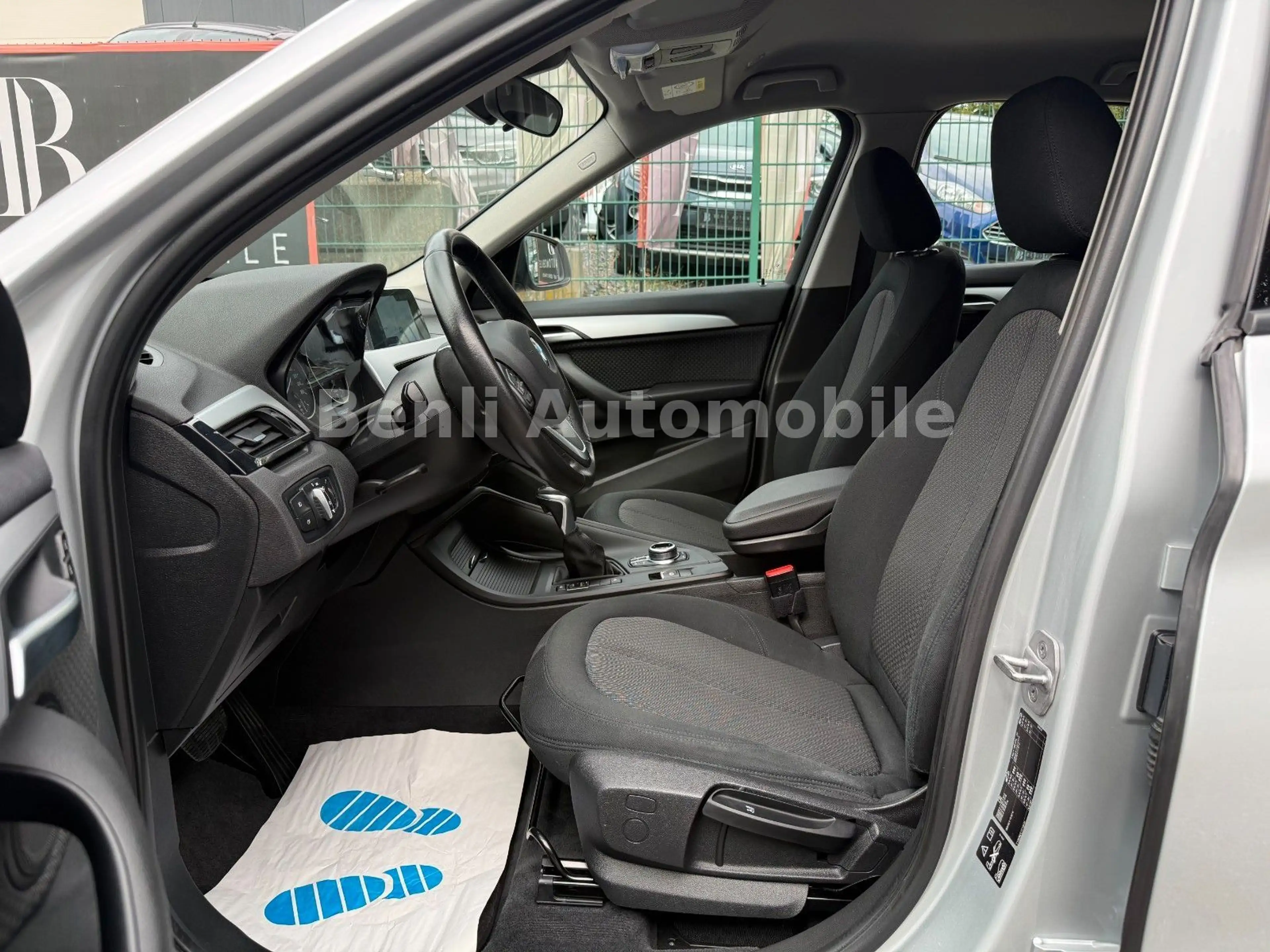 BMW X1 xDrive 20 i Advantage/40TKM/1.HAND/NAVI/AUTOM — photo 10