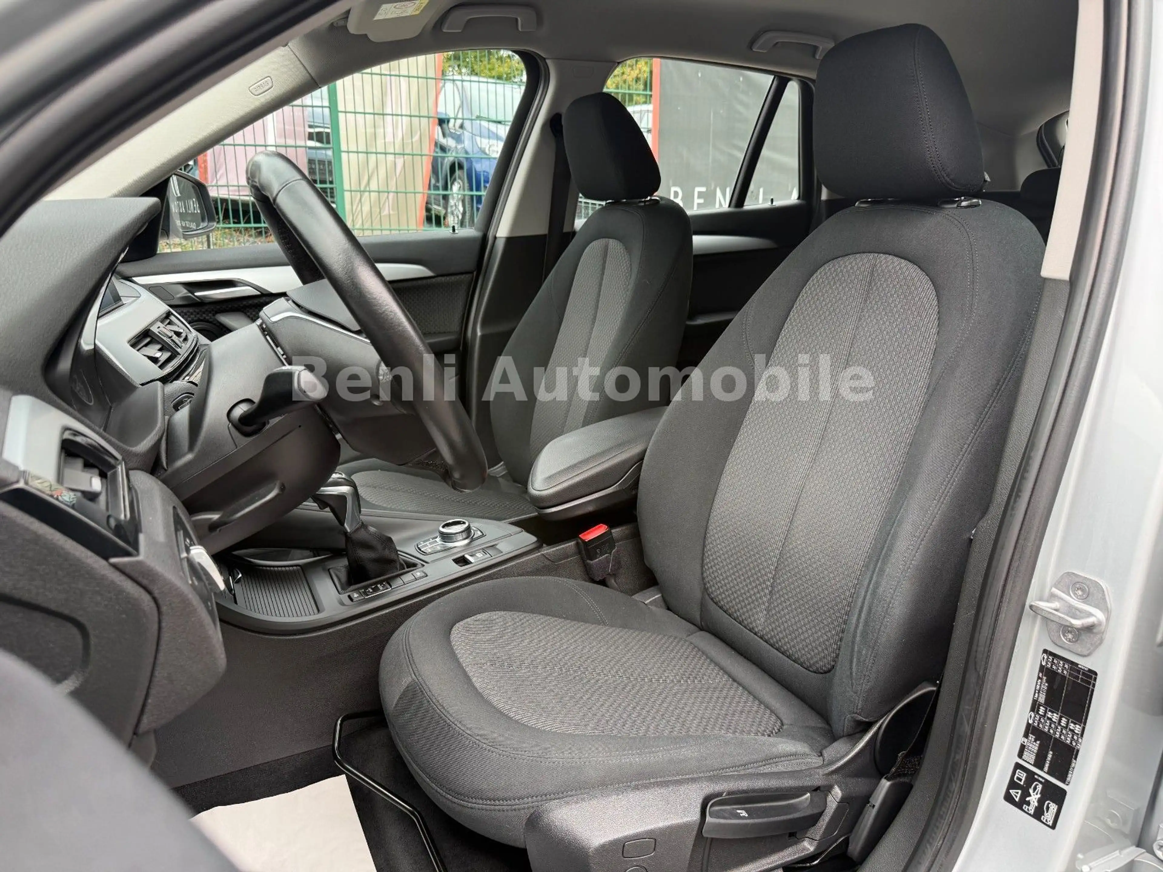 BMW X1 xDrive 20 i Advantage/40TKM/1.HAND/NAVI/AUTOM — photo 12