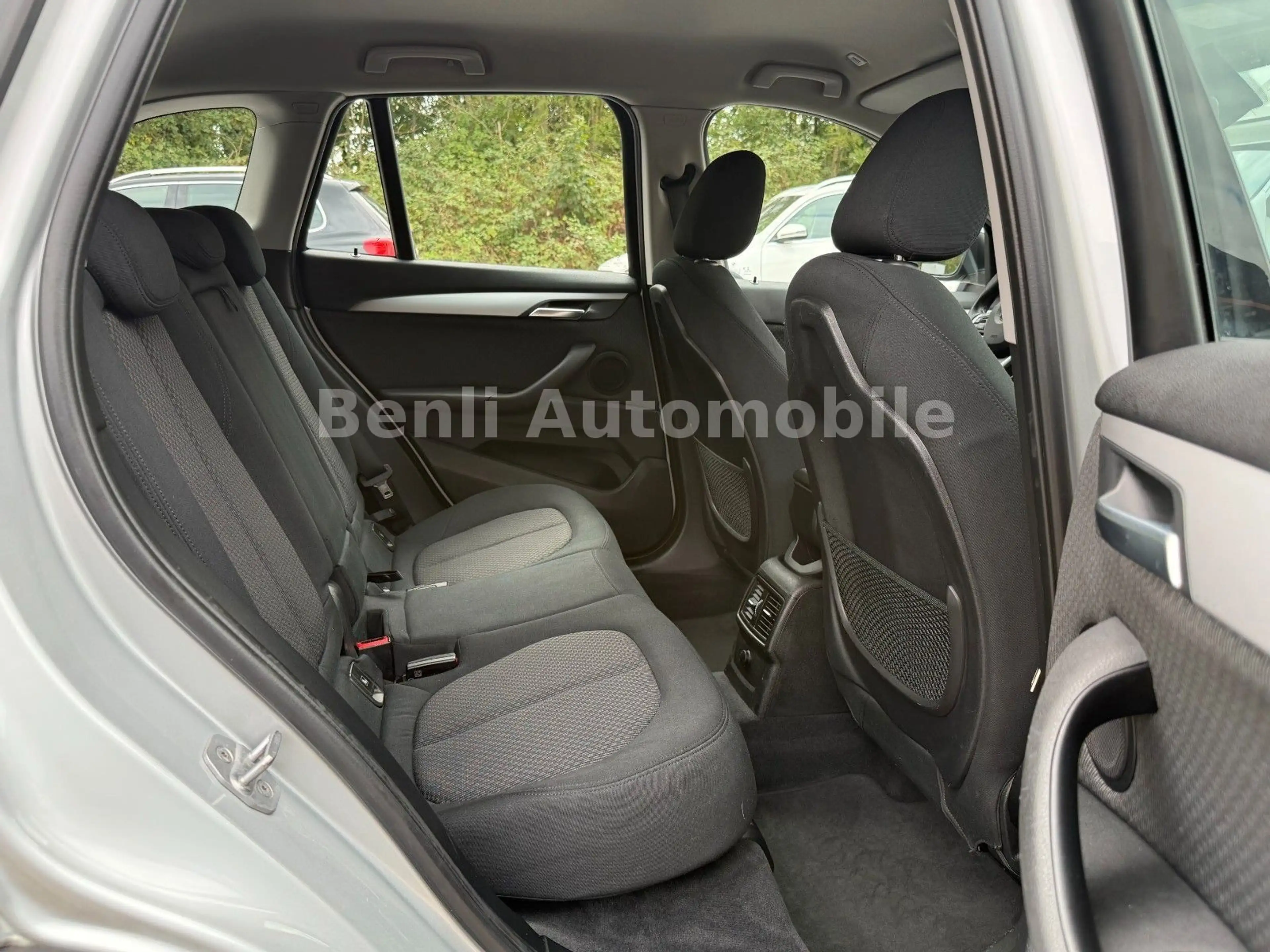 BMW X1 xDrive 20 i Advantage/40TKM/1.HAND/NAVI/AUTOM — photo 14