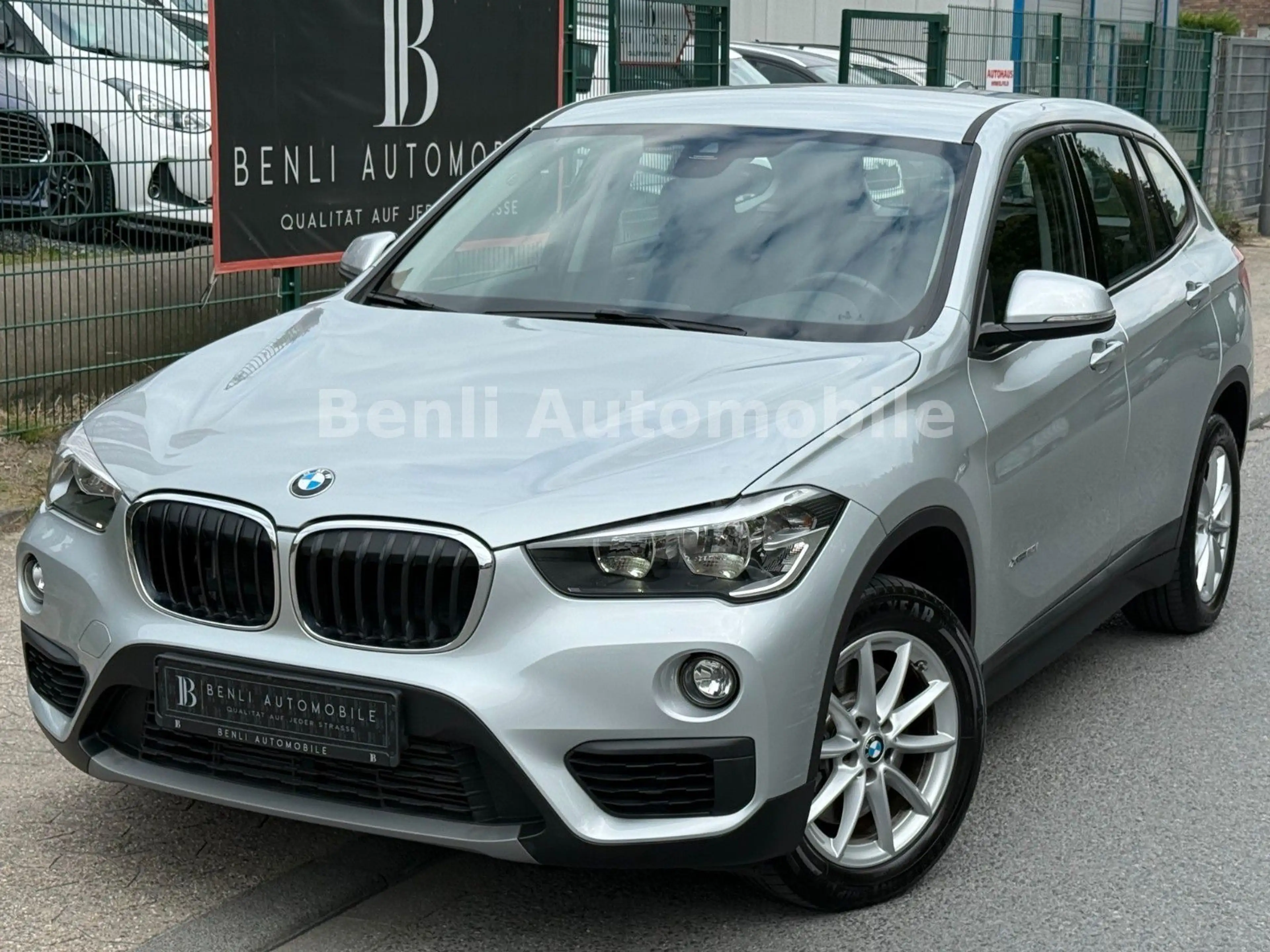 BMW X1 xDrive 20 i Advantage/40TKM/1.HAND/NAVI/AUTOM