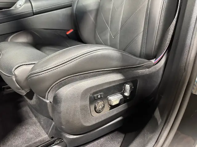 BMW XM 50e Ansicht 7
