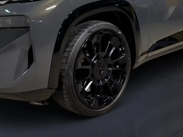 BMW XM 50e Ansicht 4