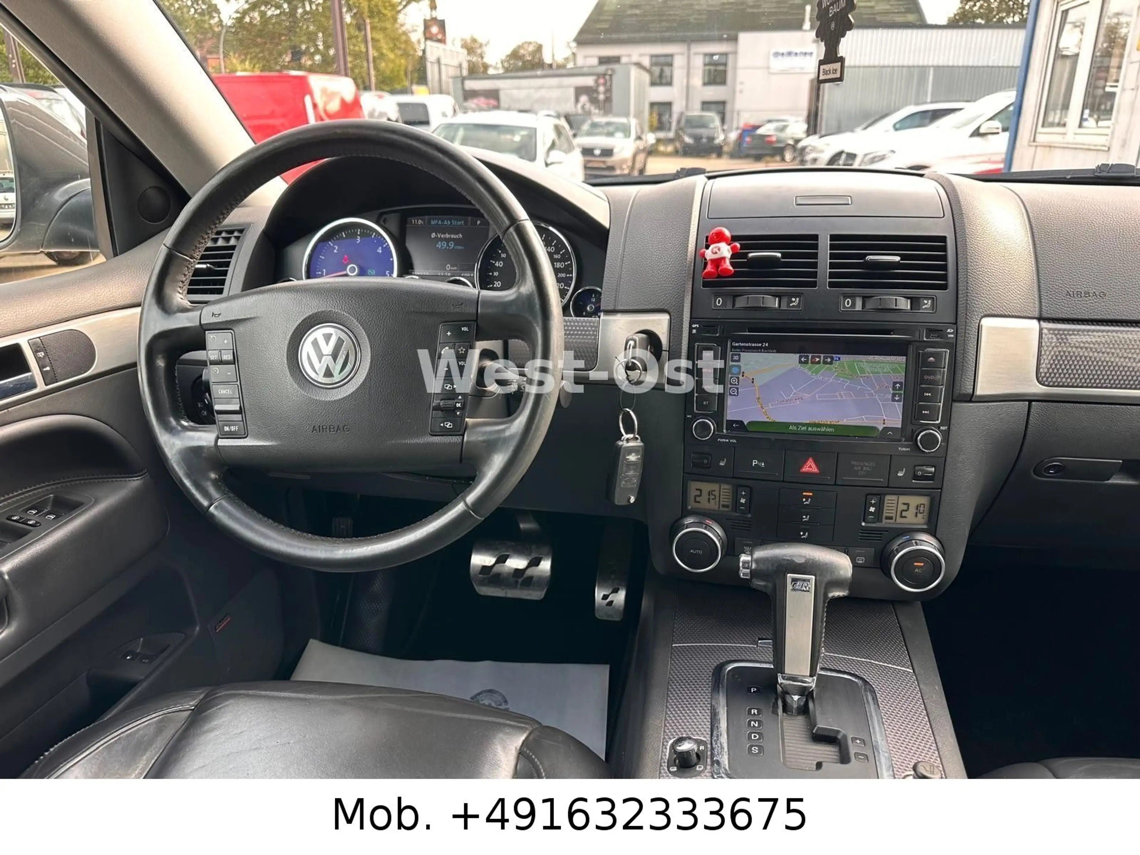 Volkswagen Touareg 3.0 V6 TDI Tiptronic Individual R Line — photo 11