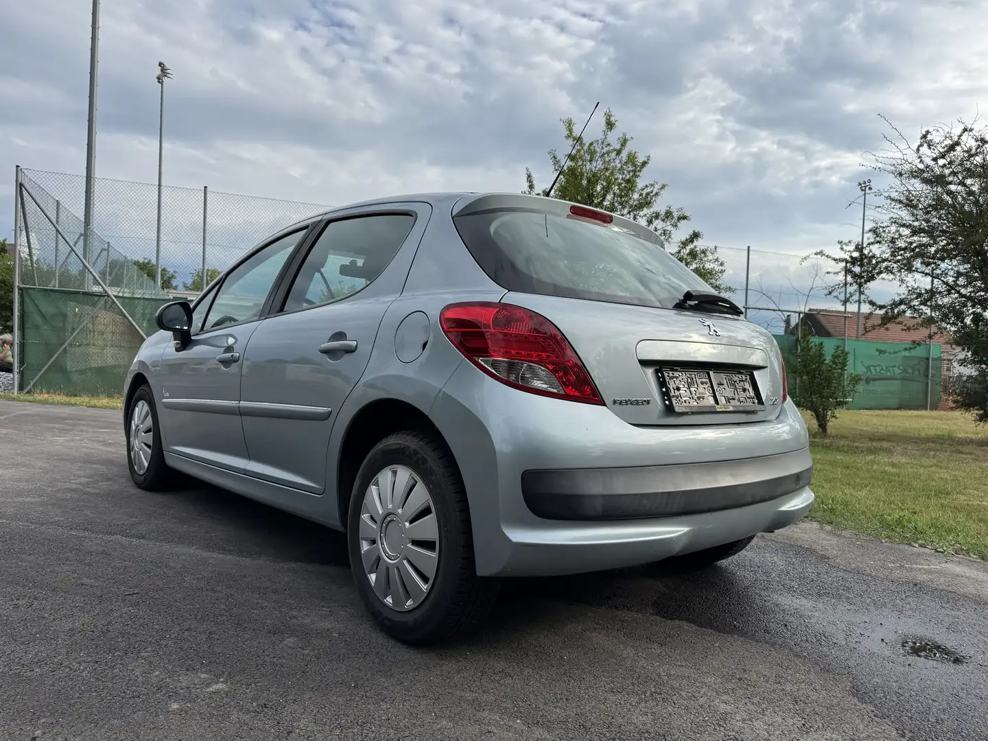 Peugeot 207 Husky 1,4 16V VTi 100 - 2