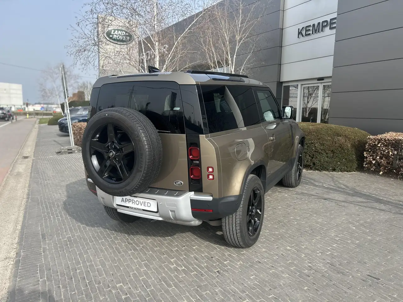 Land Rover Defender D250 SE // Lichte vracht — foto 2
