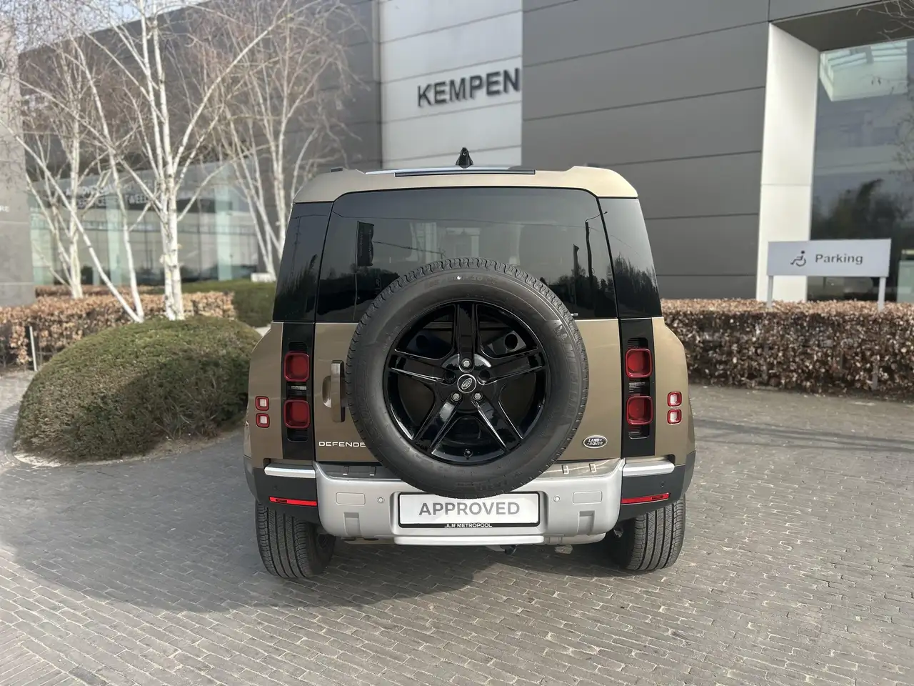 Land Rover Defender D250 SE // Lichte vracht — foto 7