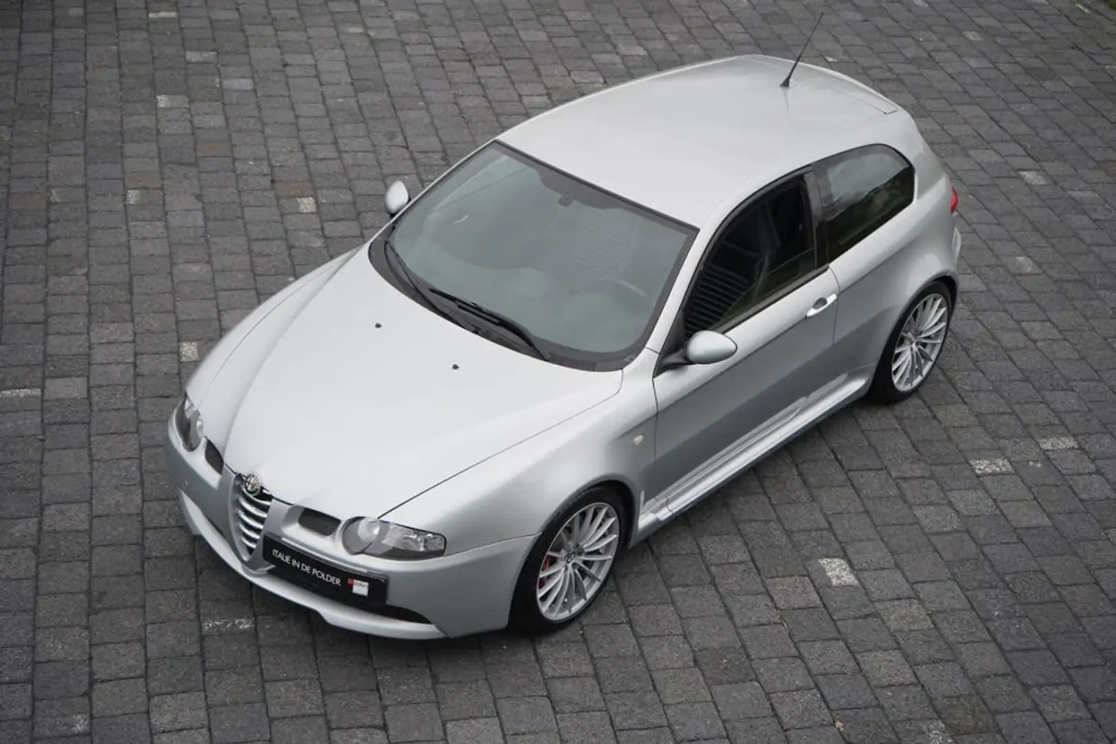 Alfa Romeo 147 3.2 V6 GTA Grijs - 2