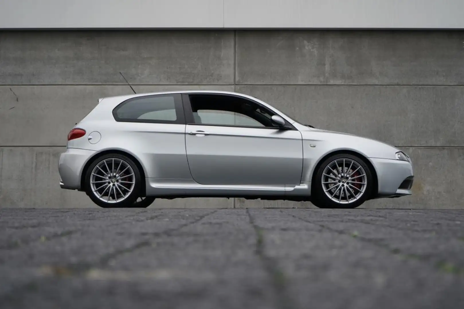 Alfa Romeo 147 3.2 V6 GTA Grijs - 1