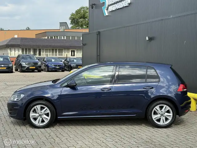 Volkswagen Golf view 7
