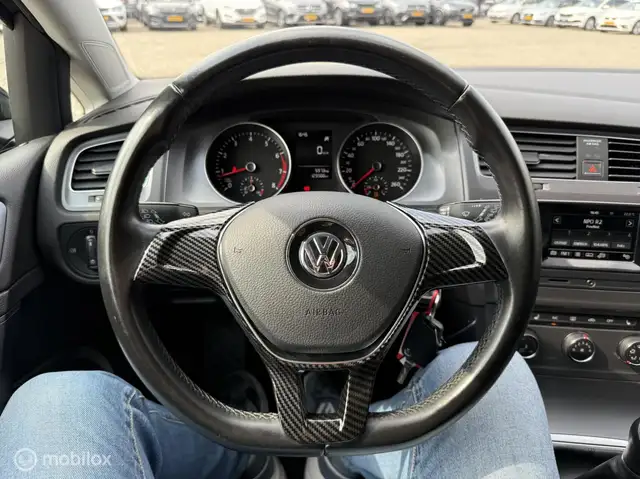 Volkswagen Golf view 12