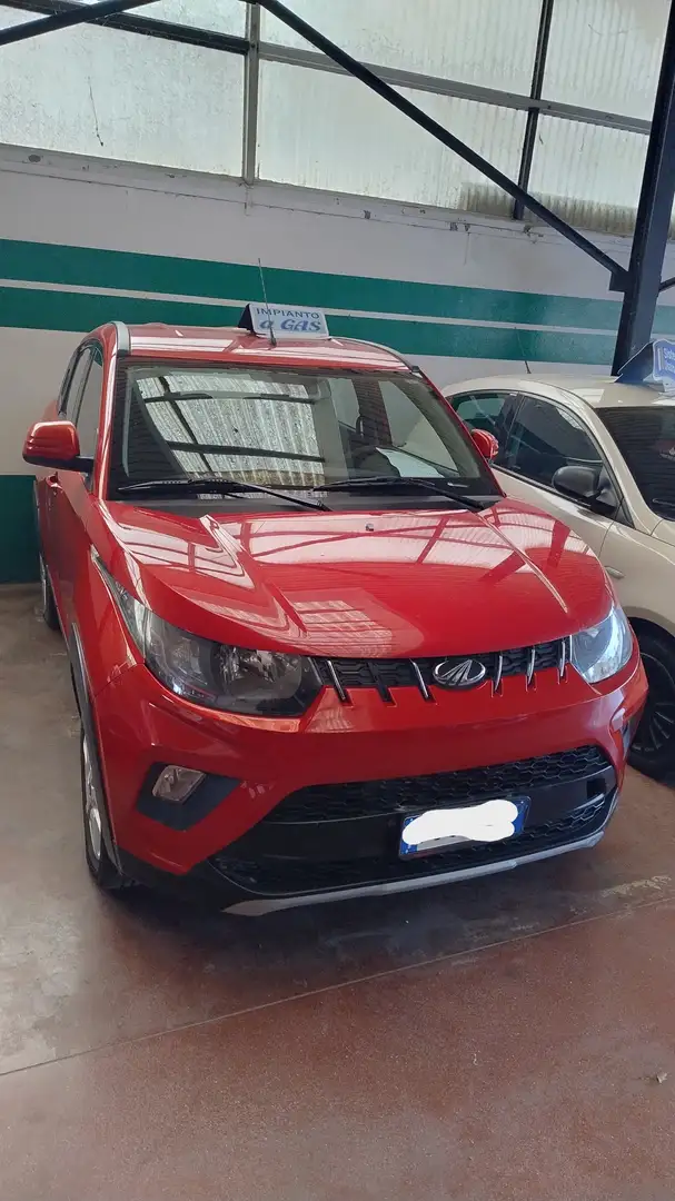 Mahindra KUV100 KUV100 1.2 K6 Rojo - 2