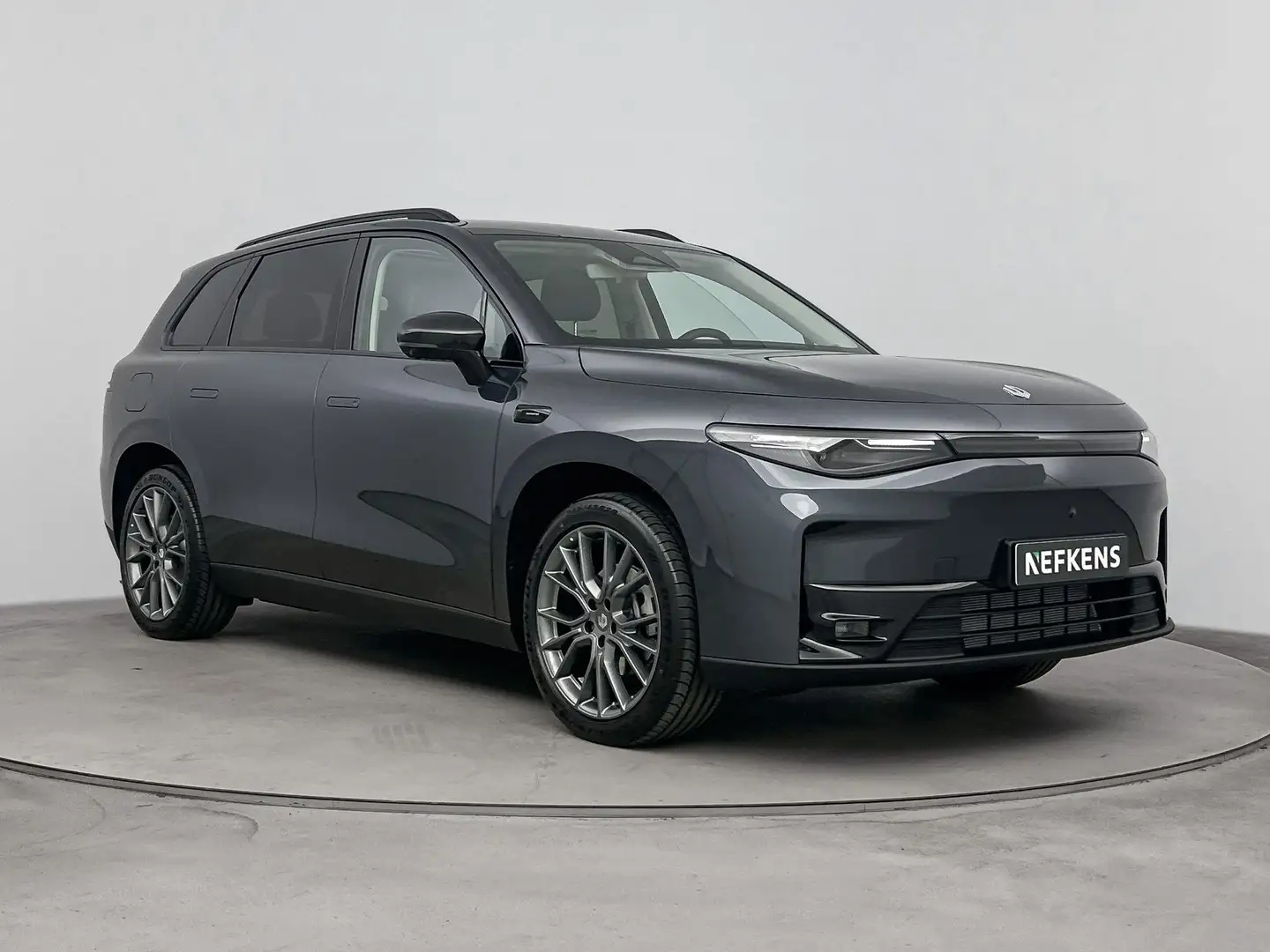 Leapmotor C10 Design 69.9 kWh | lichtmetalen velgen 20" | luxe k Grijs - 2