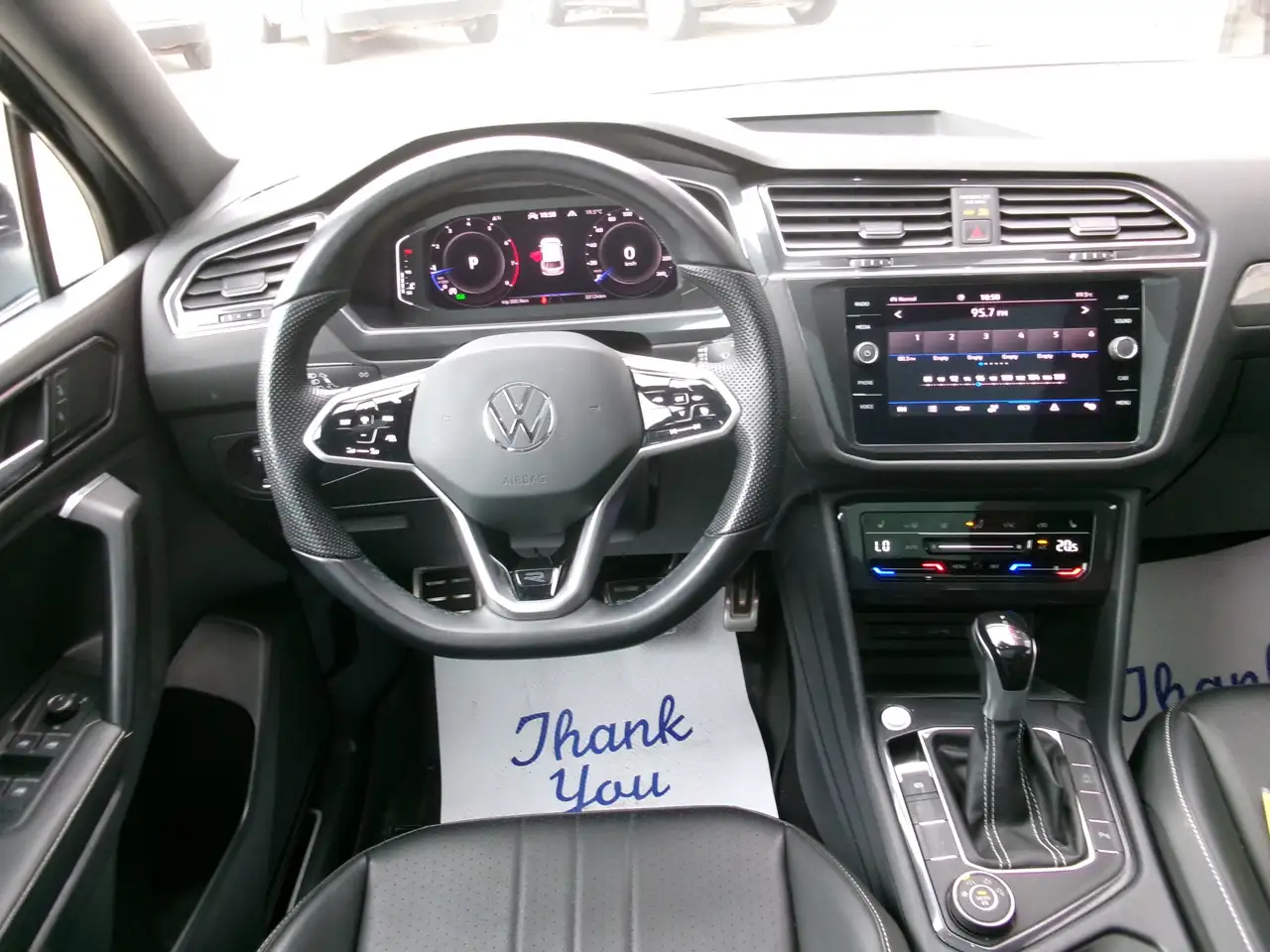Volkswagen Tiguan photo Volkswagen Tiguan
