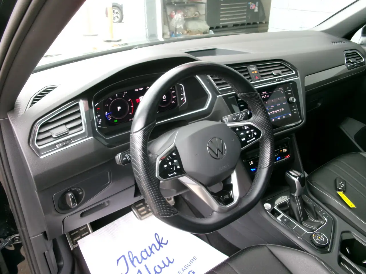 Volkswagen Tiguan photo Volkswagen Tiguan