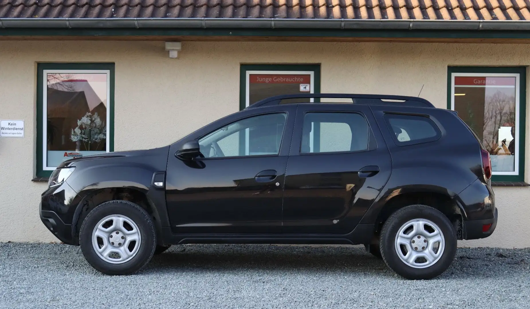 Dacia Duster II 1,6 SCE Essential Klima/PDC Nero - 2