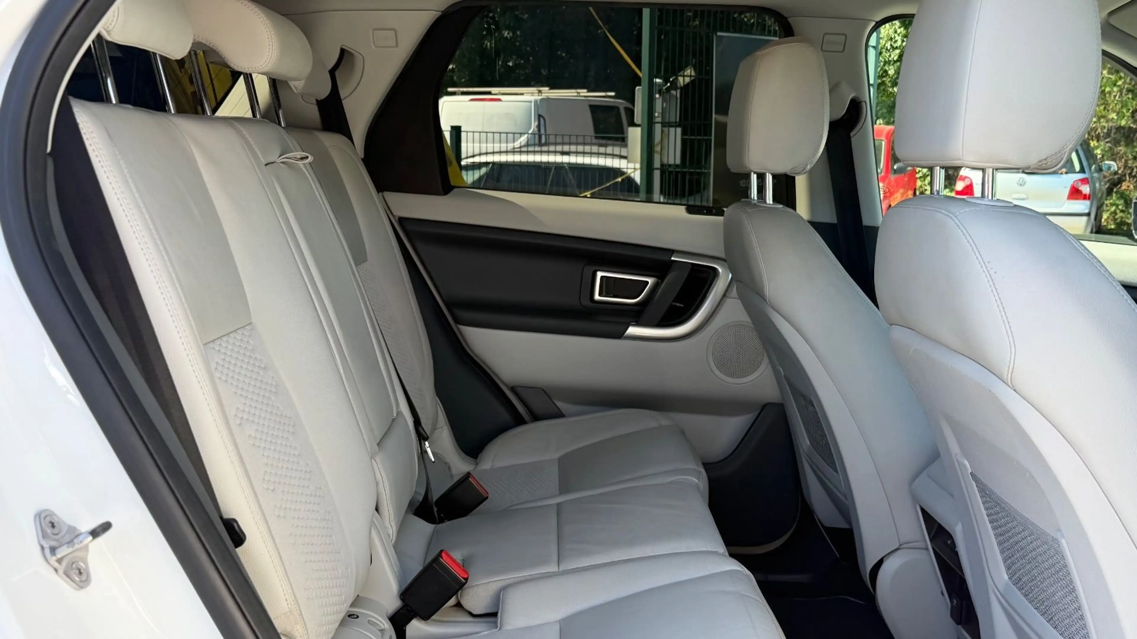 Land Rover Discovery Sport SE AWD#NAVI#LEDER#TEMPOMAT# — photo 13