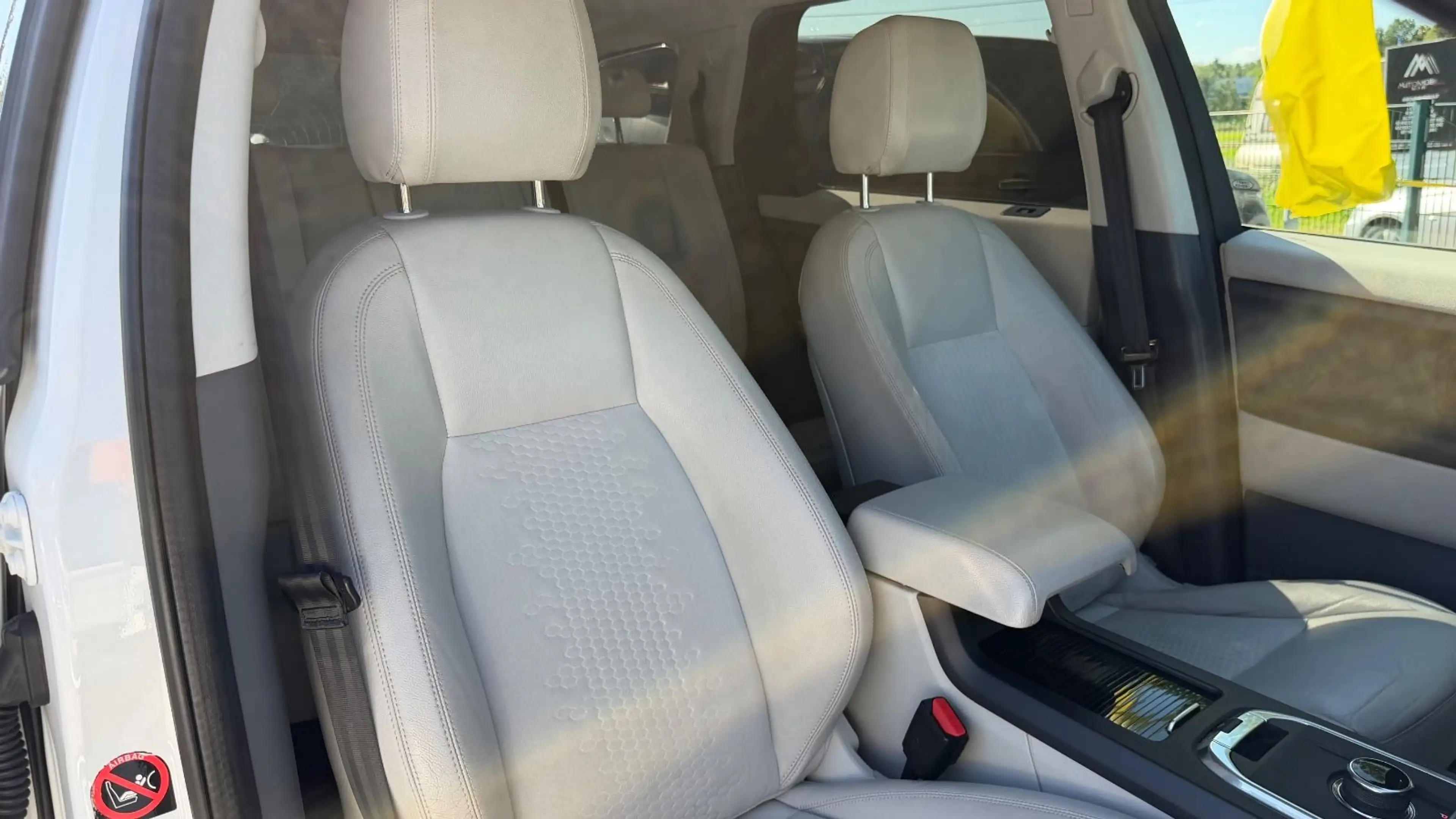 Land Rover Discovery Sport SE AWD#NAVI#LEDER#TEMPOMAT# — photo 12