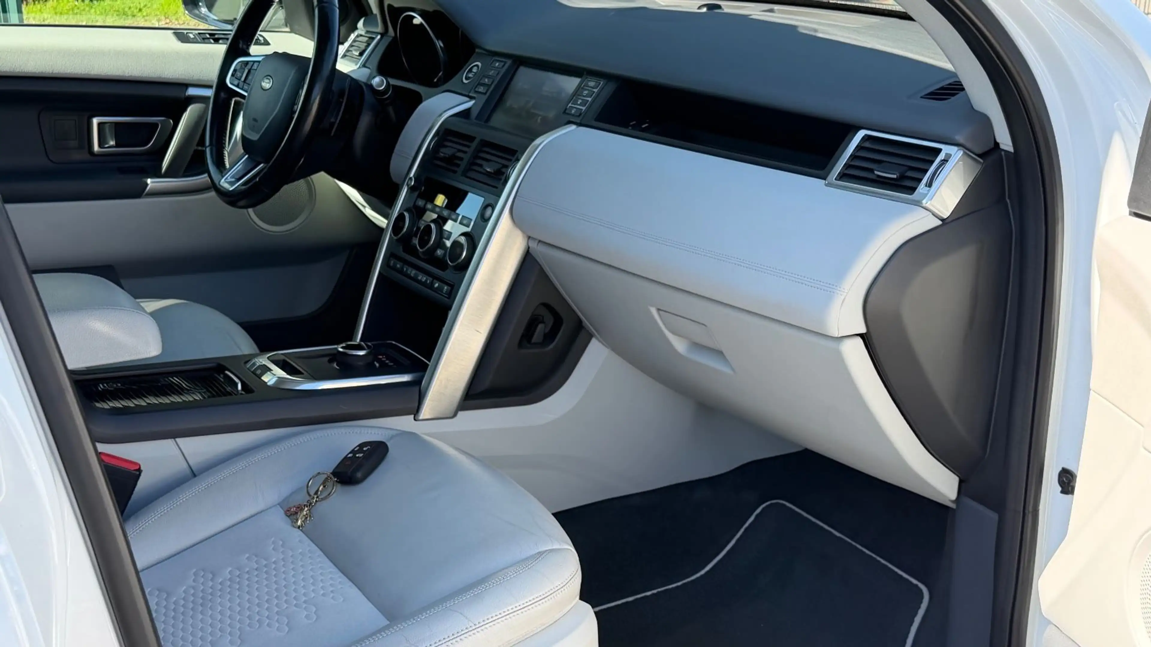 Land Rover Discovery Sport SE AWD#NAVI#LEDER#TEMPOMAT# — photo 10