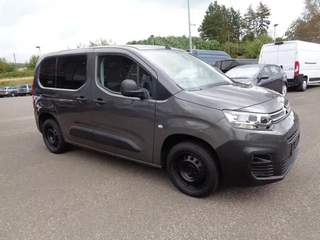 Citroen Berlingo view 3