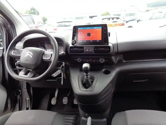 Citroen Berlingo view 9