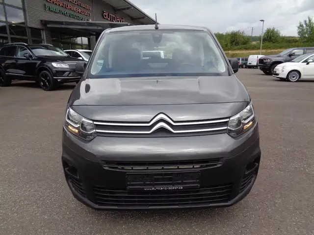 Citroen Berlingo view 2