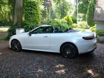 Cabrio 4MATIC AMG Line