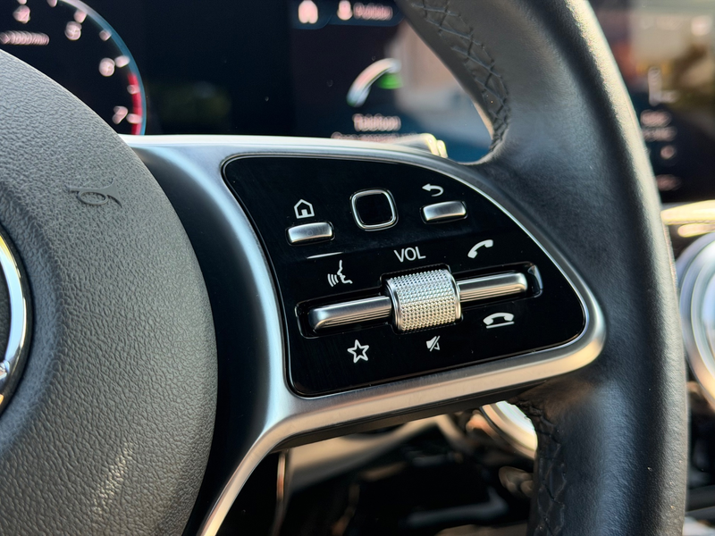 Mercedes-Benz A 180 Business Solution Luxury|Cam|Pano — photo 39