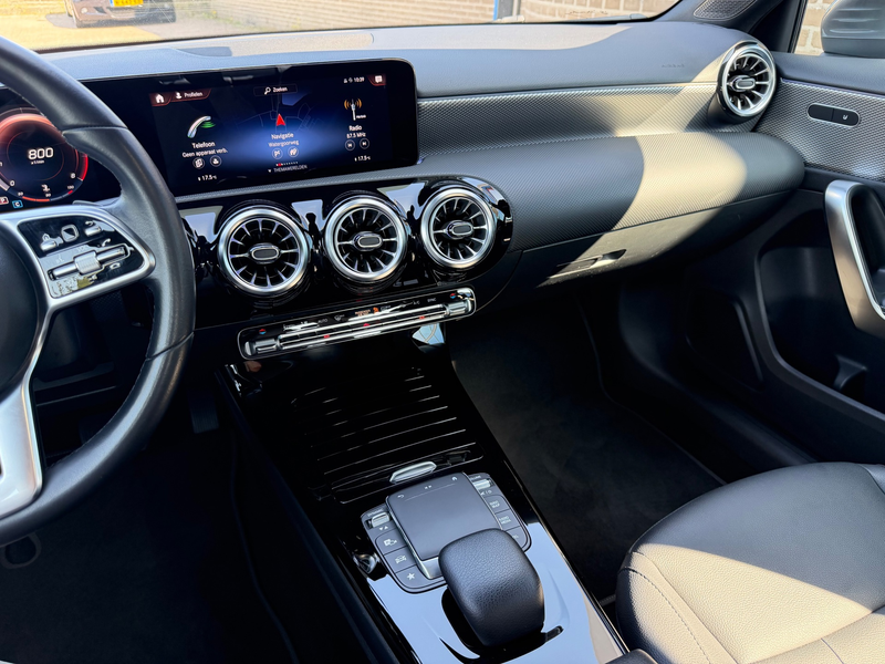 Mercedes-Benz A 180 Business Solution Luxury|Cam|Pano — photo 46