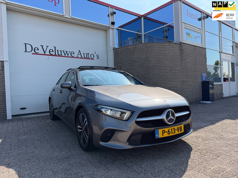 Mercedes-Benz A 180 Business Solution Luxury|Cam|Pano