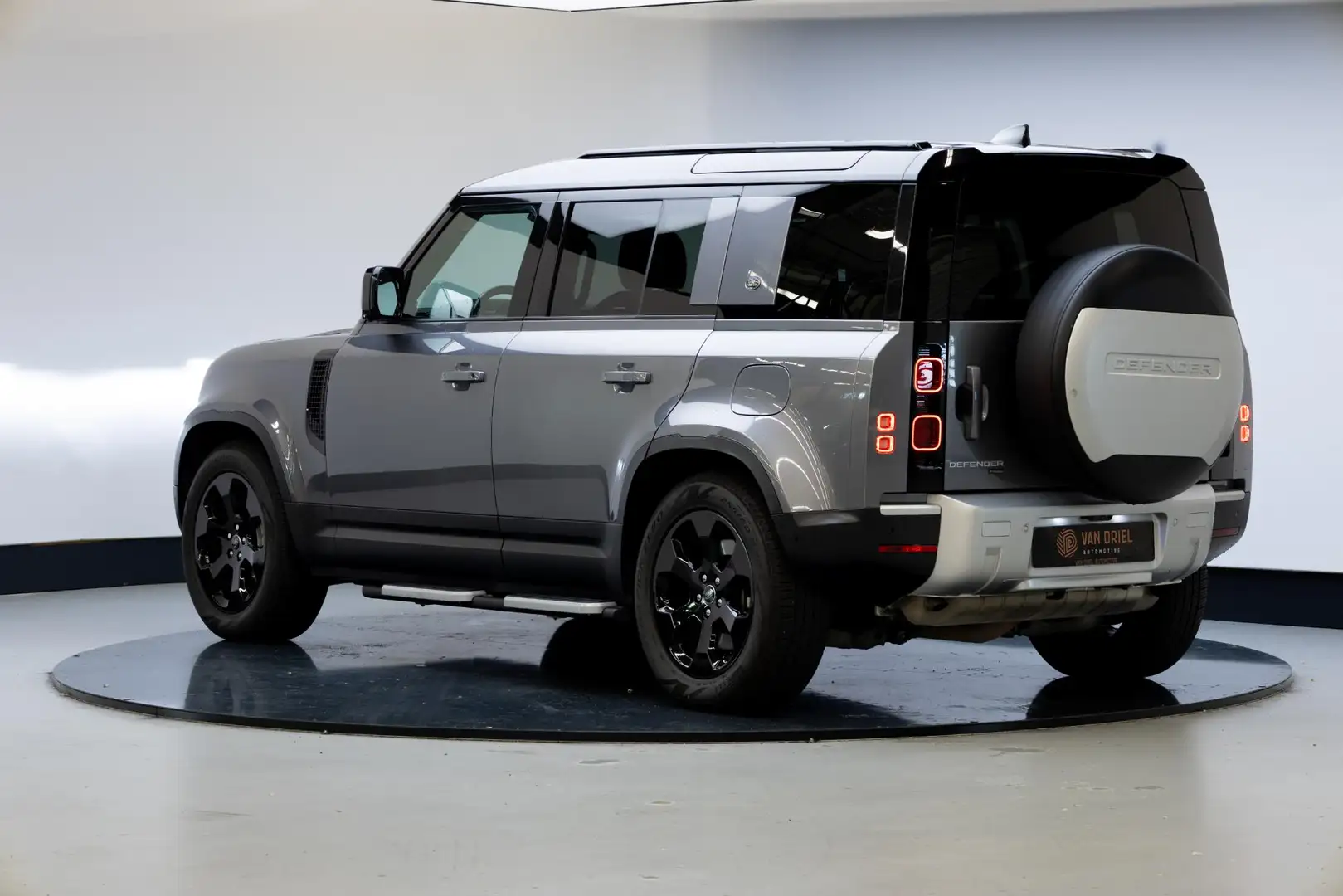 Land Rover Defender 110 2.0 P400e 110 S | 20 Inch | Grau - 2