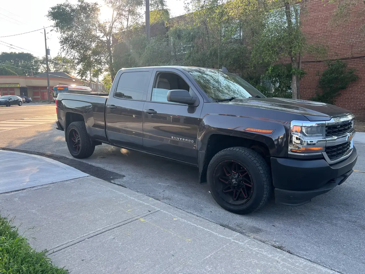 Chevrolet Silverado 1500 снимка Chevrolet Silverado 1500
