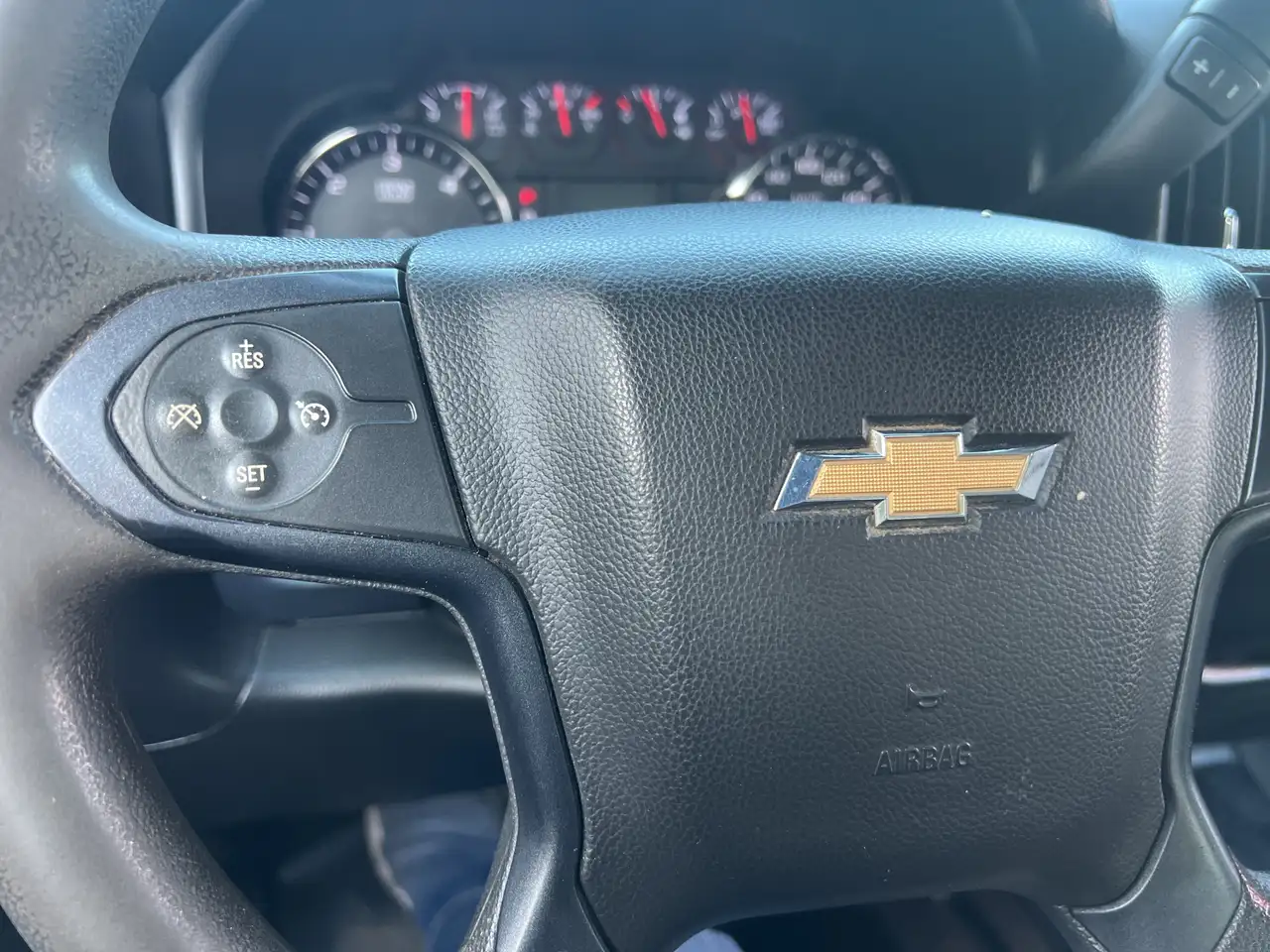 Chevrolet Silverado 1500 снимка Chevrolet Silverado 1500