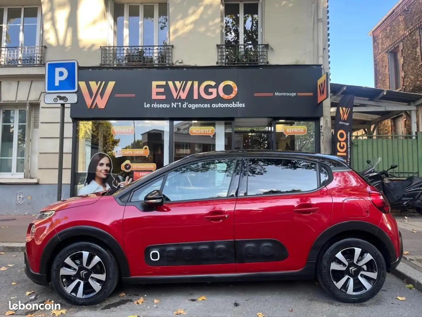 Citroen C3 Citroën GENERATION-III 1.2 PURETECH 110 SHINE TOIT PANO BVA Rouge - 2