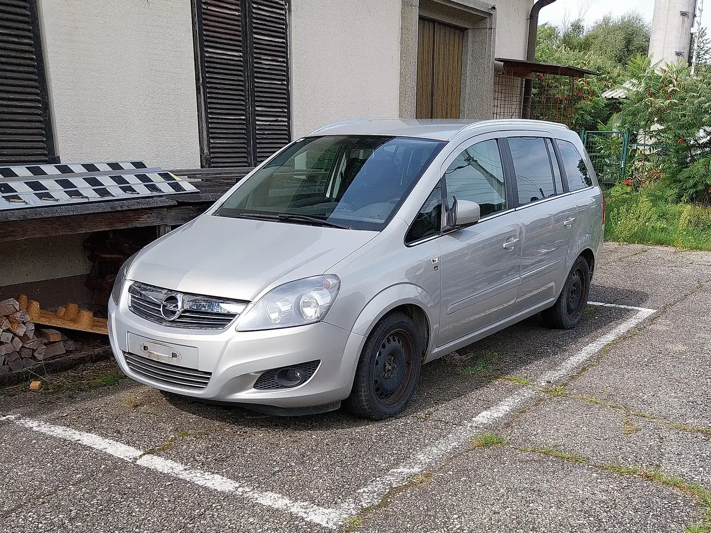 Opel Zafira Zafira 1,7 CDTI Ecoflex Cool Grau - 1