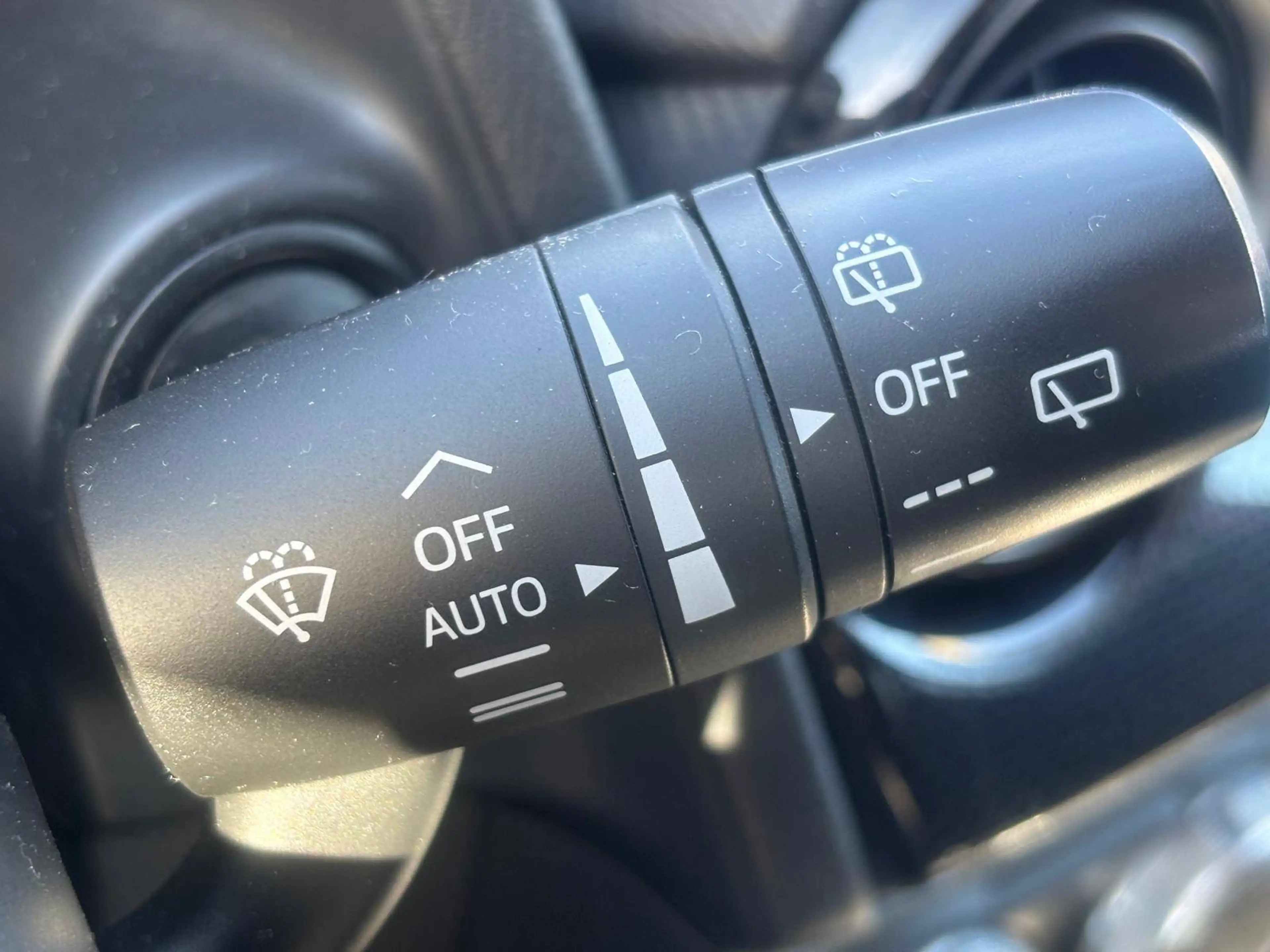 Mazda 2 1.5i Skyactiv-G Skydrive Ginza✅MARCHAND-EXPORT✅ — photo 15