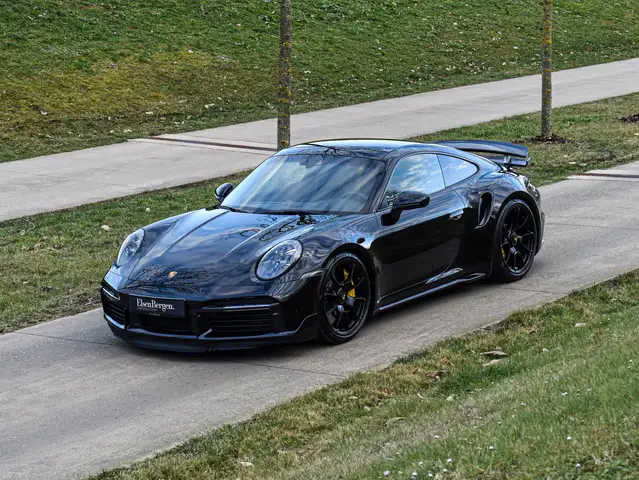 Porsche 911 992 Turbo S / Sport Design / Exclusive Manufaktur