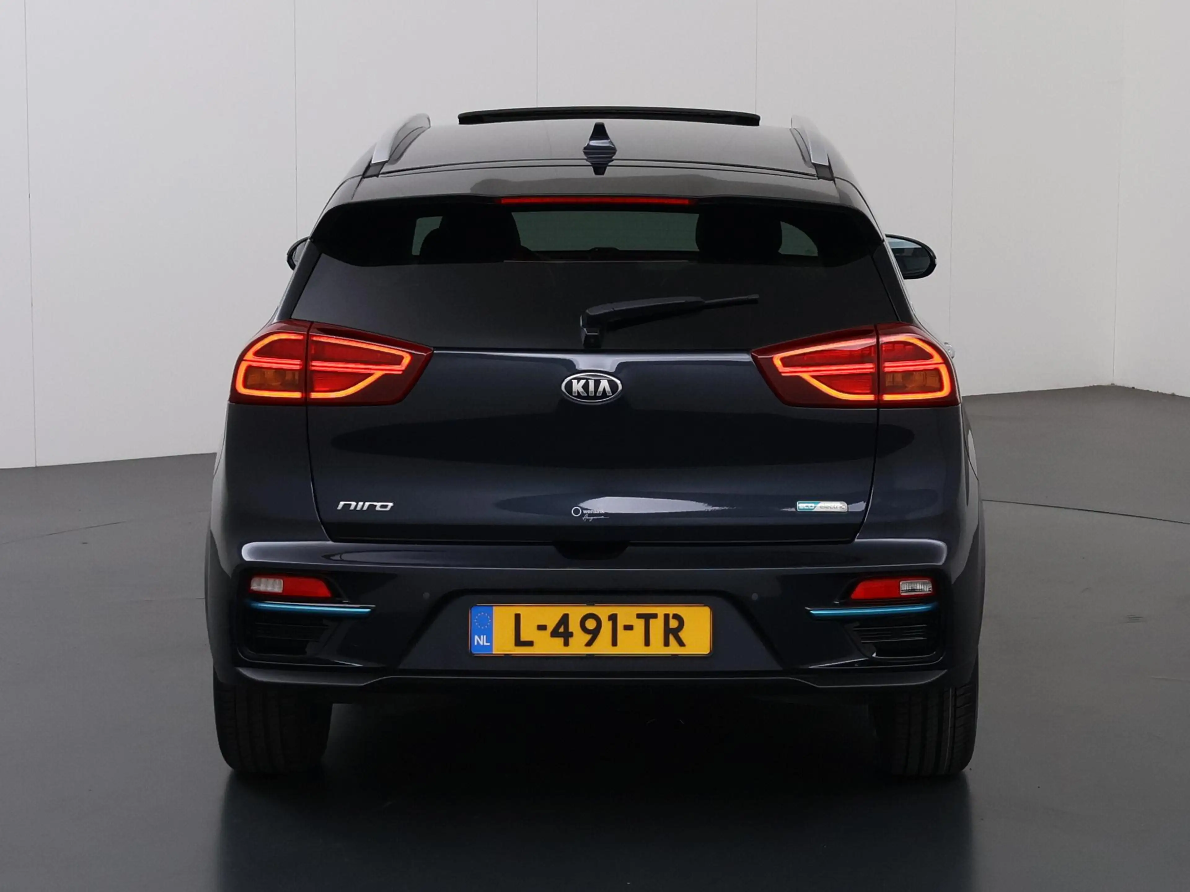 Kia e-Niro ExecutiveLine 64 kWh | Schuifdak | Stoel/Stuurverw — photo 4