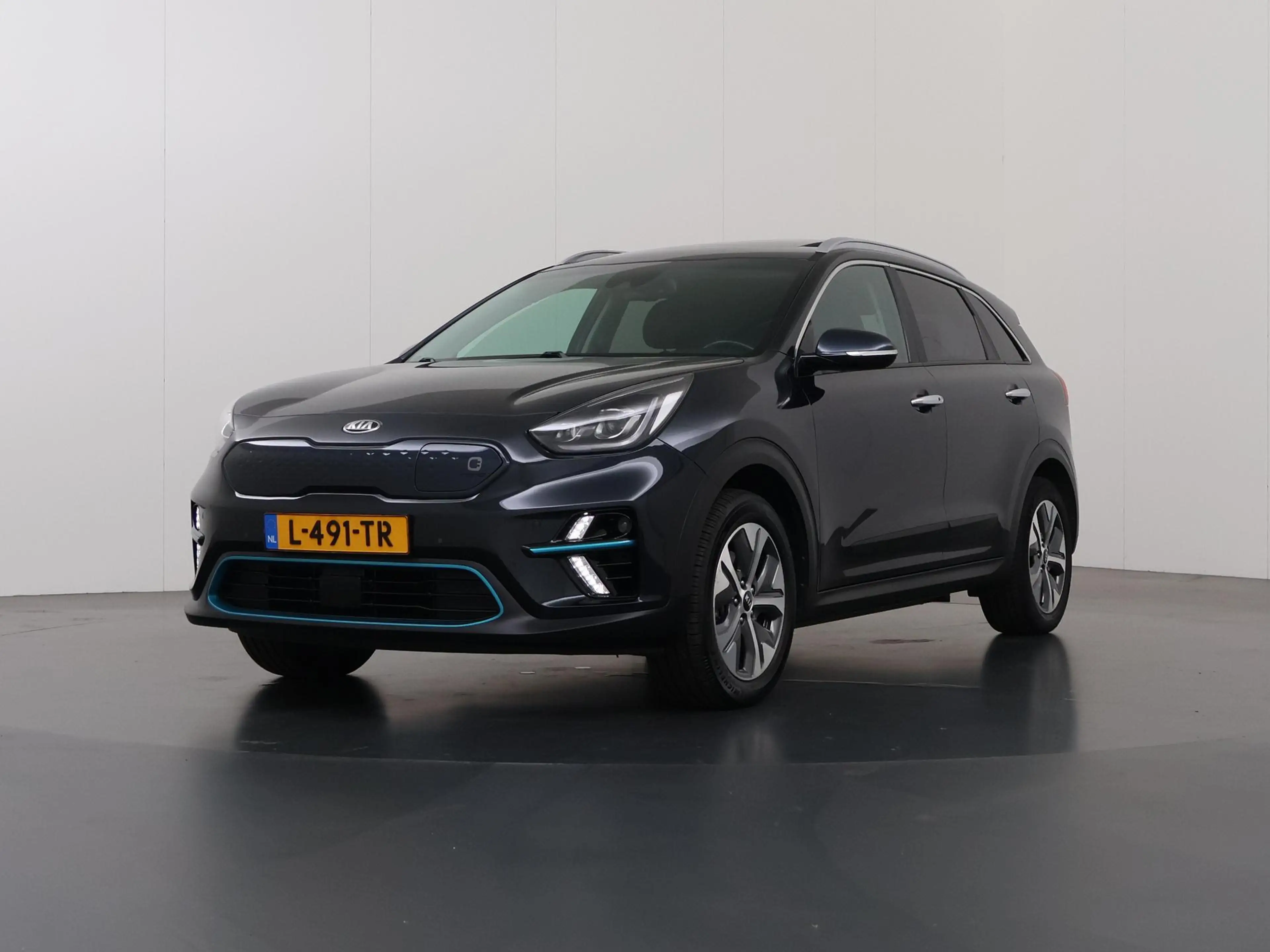 Kia e-Niro ExecutiveLine 64 kWh | Schuifdak | Stoel/Stuurverw — photo 43