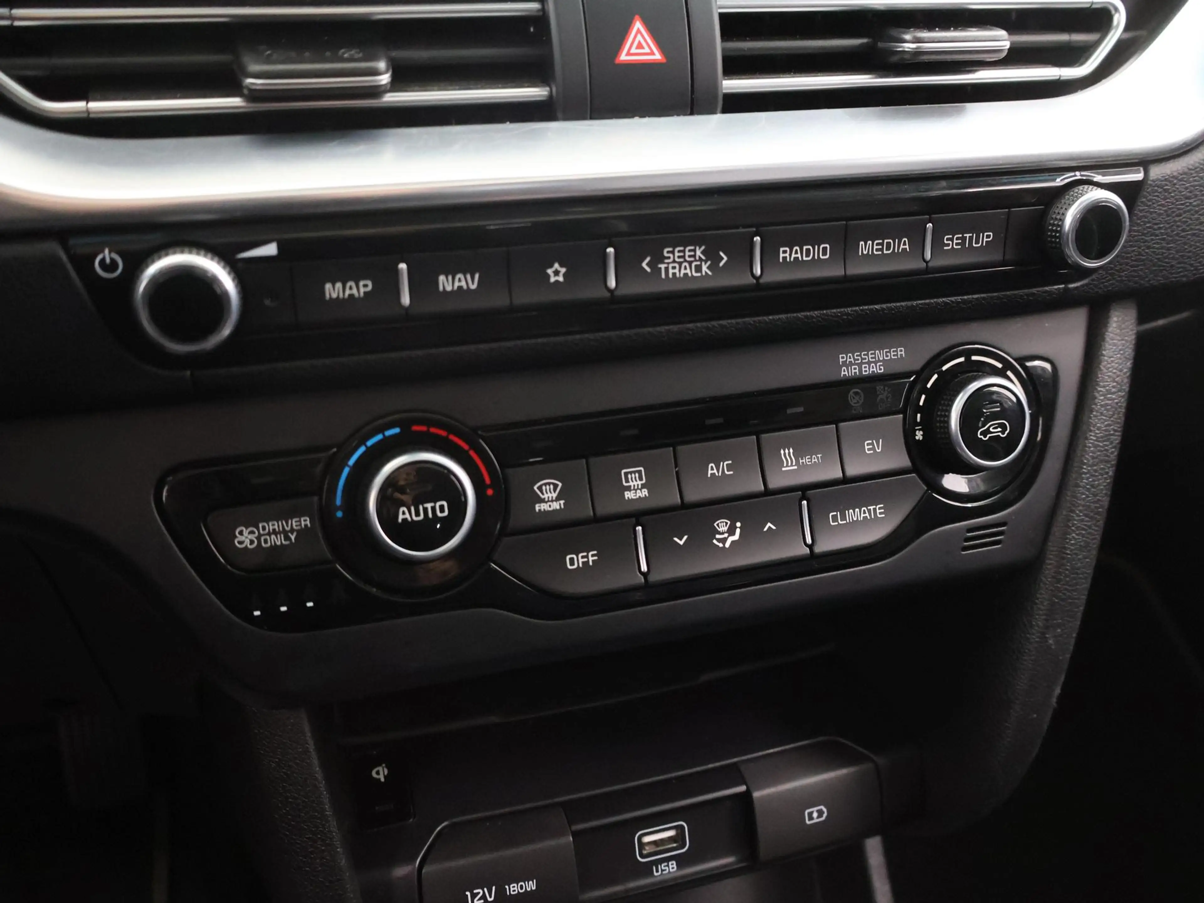 Kia e-Niro ExecutiveLine 64 kWh | Schuifdak | Stoel/Stuurverw — photo 21