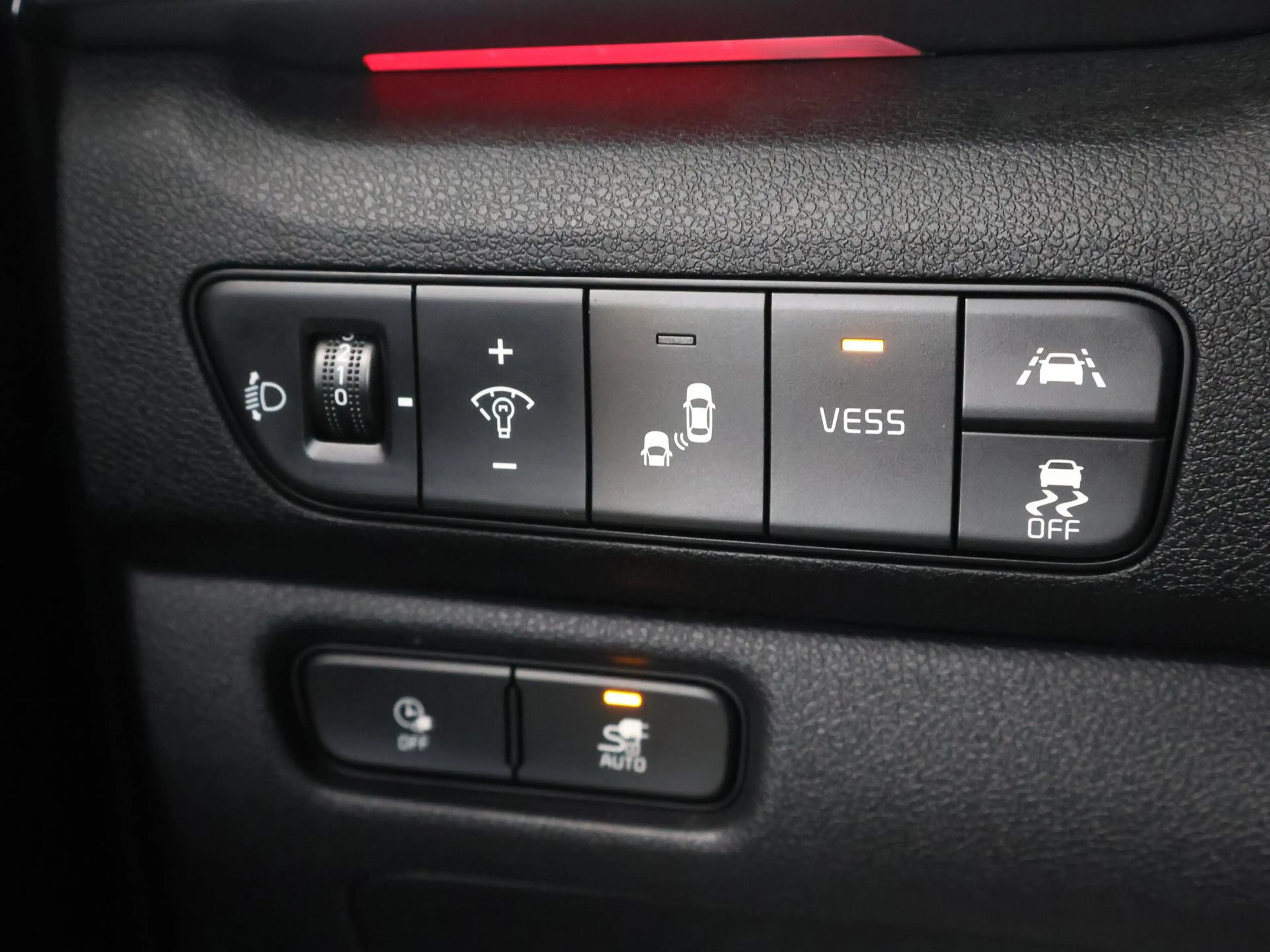 Kia e-Niro ExecutiveLine 64 kWh | Schuifdak | Stoel/Stuurverw — photo 32