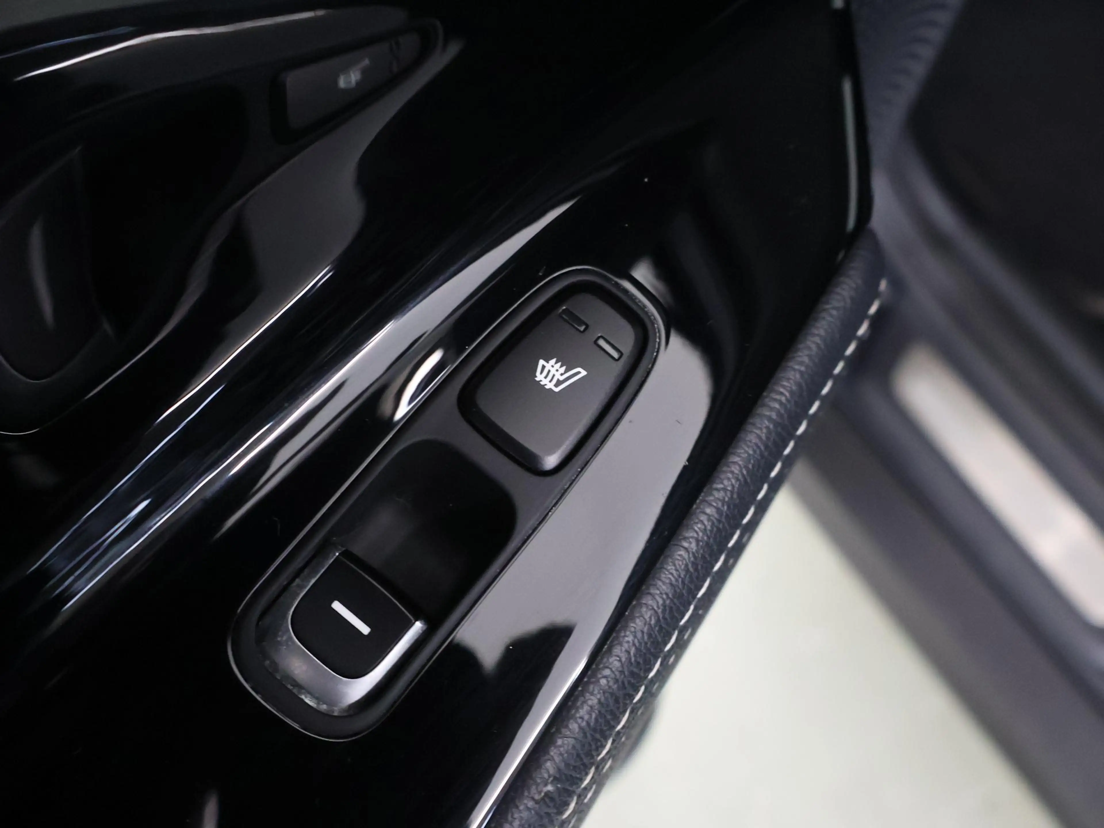 Kia e-Niro ExecutiveLine 64 kWh | Schuifdak | Stoel/Stuurverw — photo 10