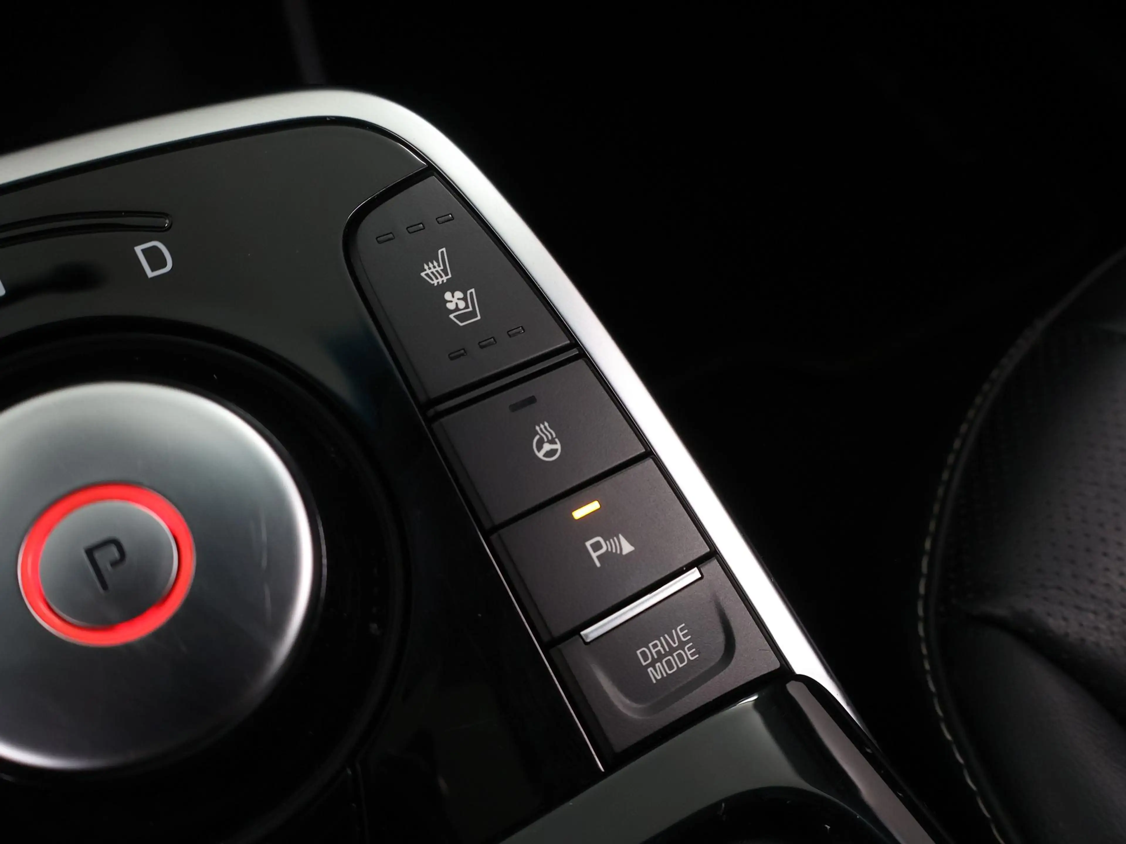 Kia e-Niro ExecutiveLine 64 kWh | Schuifdak | Stoel/Stuurverw — photo 25