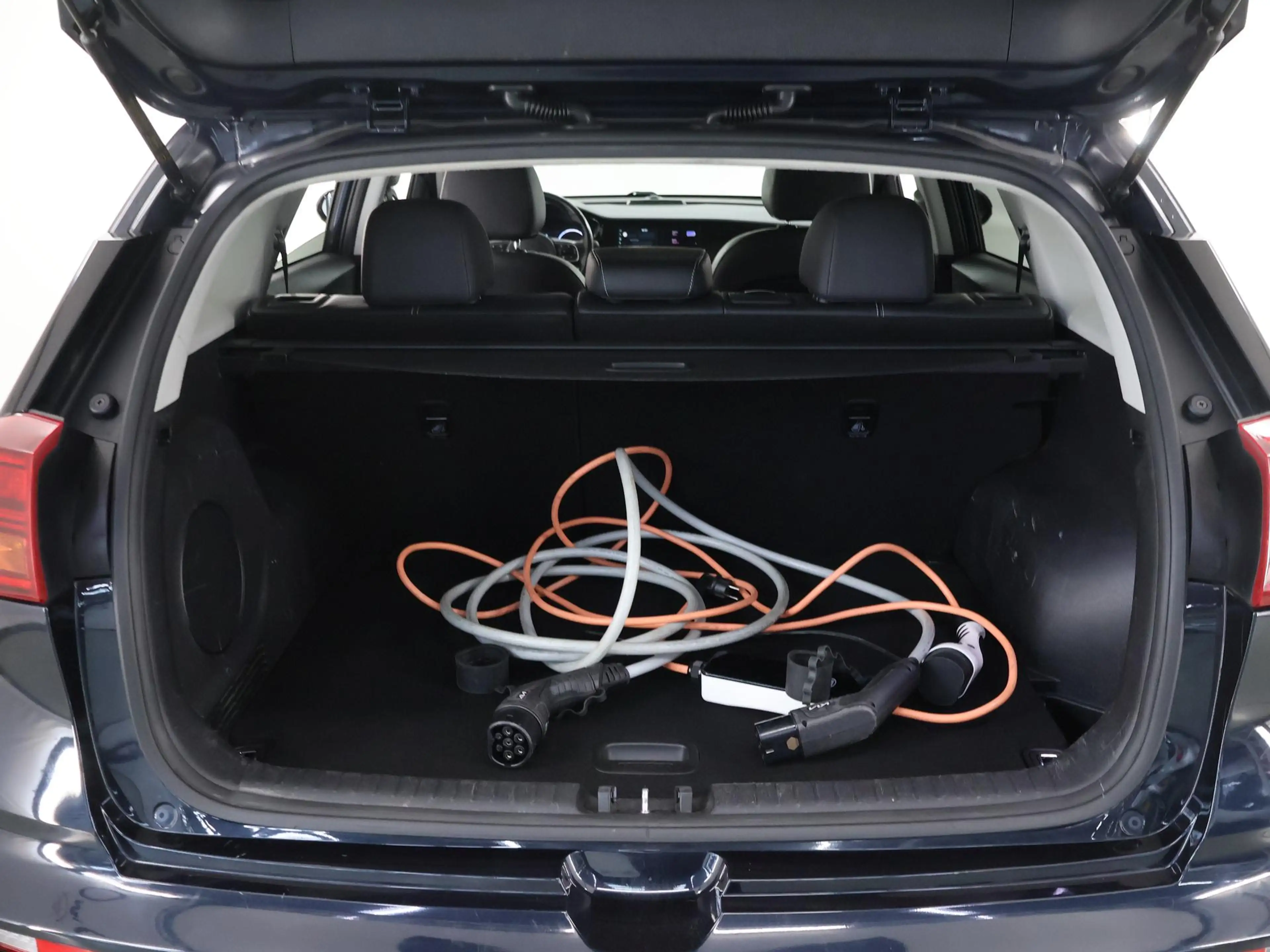 Kia e-Niro ExecutiveLine 64 kWh | Schuifdak | Stoel/Stuurverw — photo 39