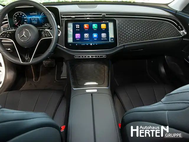 Mercedes-Benz E-Class view 10
