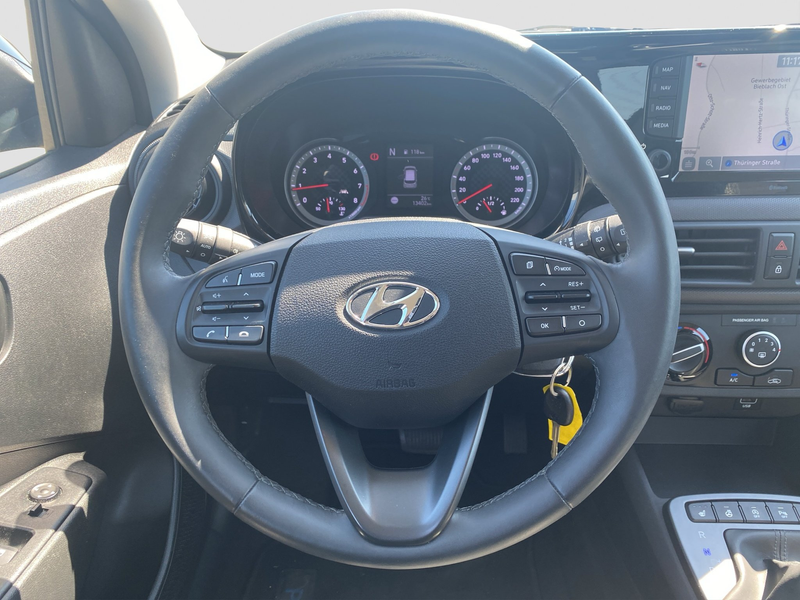 Hyundai i10 1.0 Trend SpurAss Navi RFK AUT PDC — photo 12