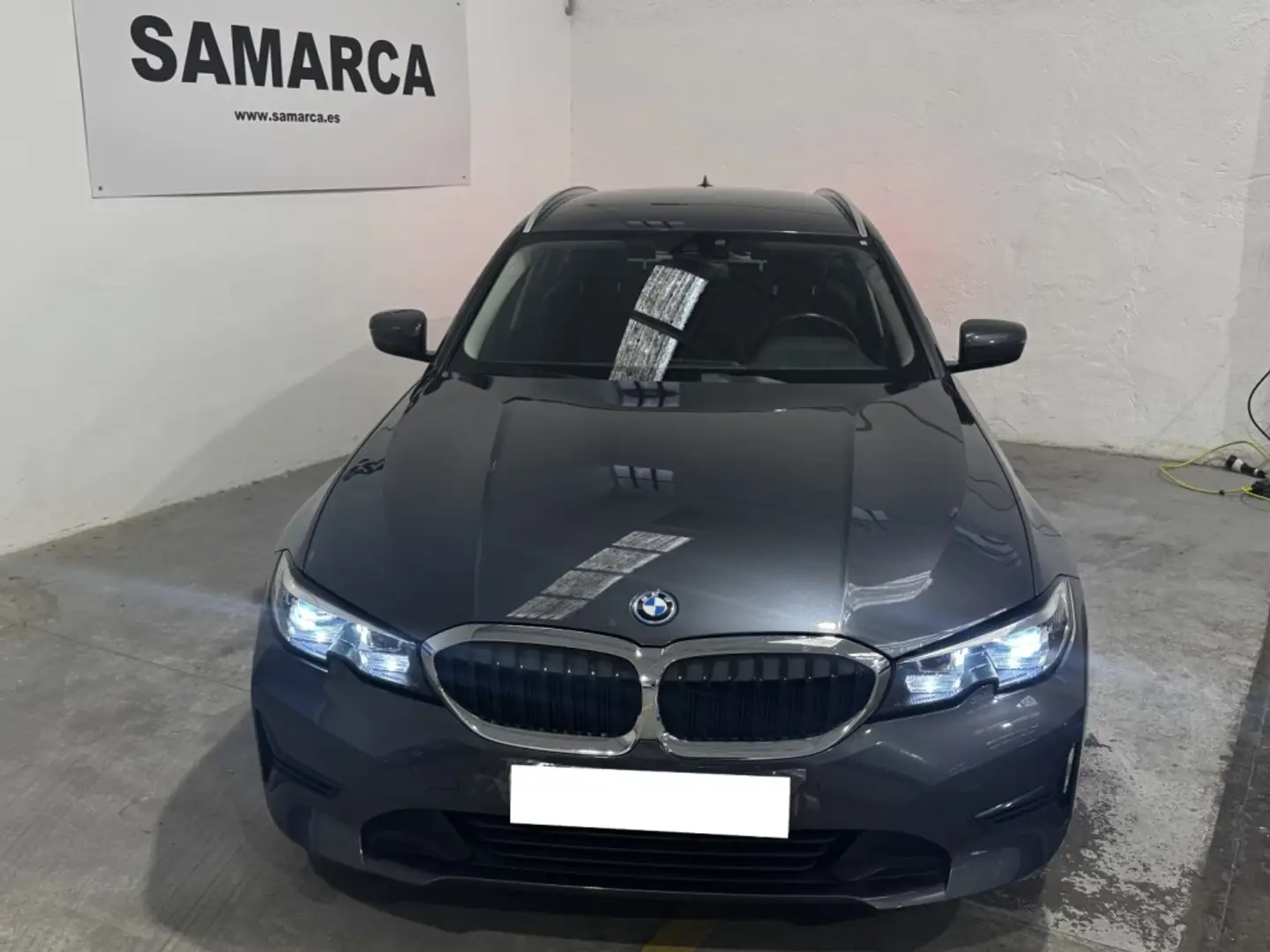 BMW BMW Serie 3 Familiar  Automático de 5 Puertas Gris - 2