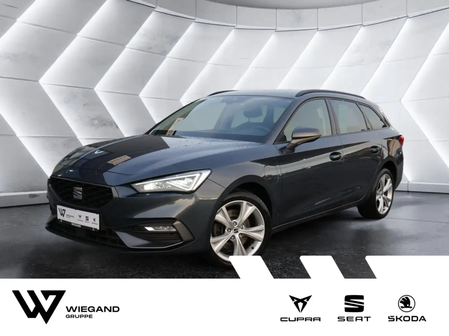 SEAT Leon Sportstourer 1.4 TSI FR e-Hybrid AHK LED Grau - 1
