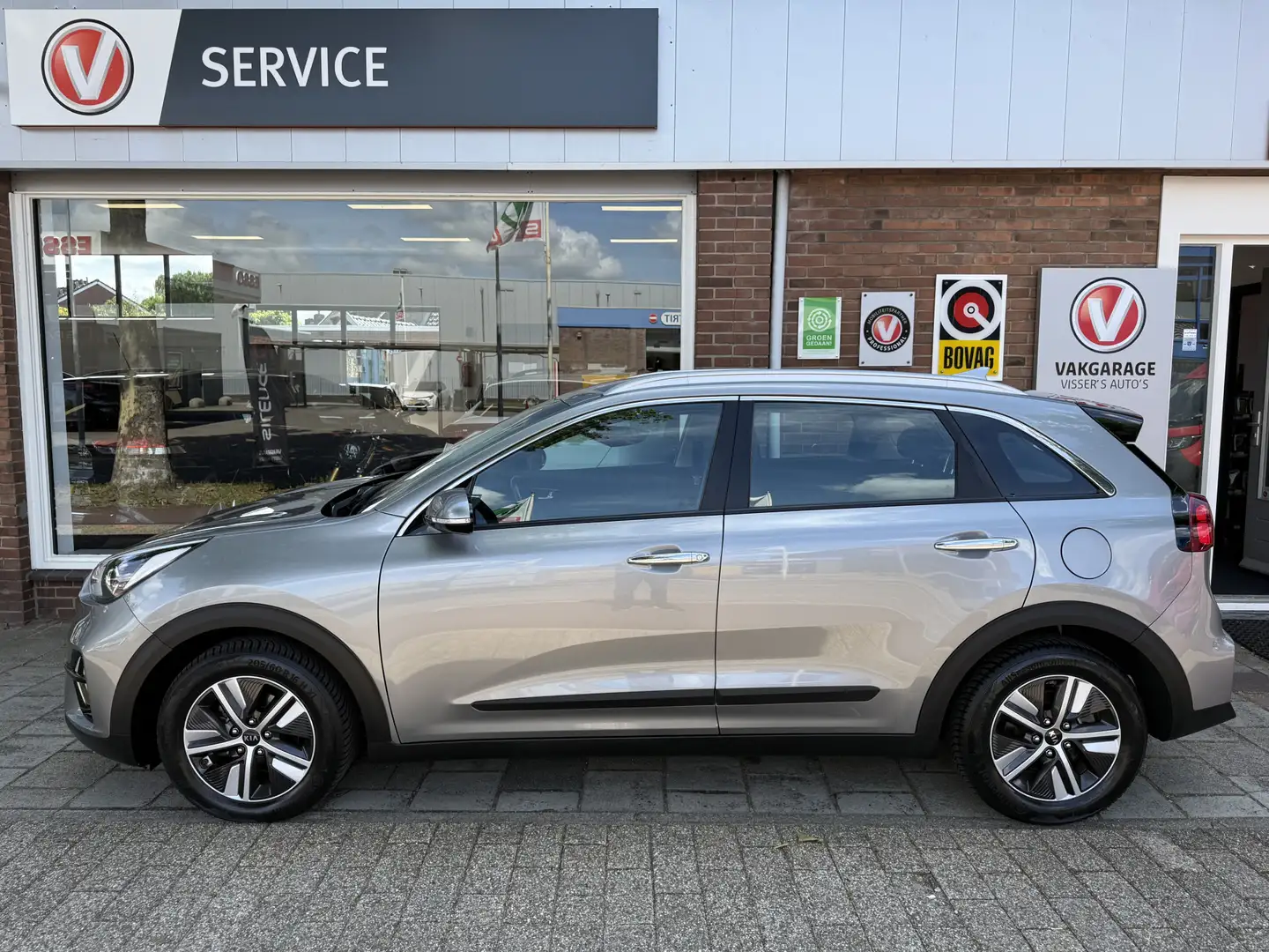 Kia Niro 1.6 GDi Hybrid DynamicLine | automaat | trekhaak | Grijs - 2