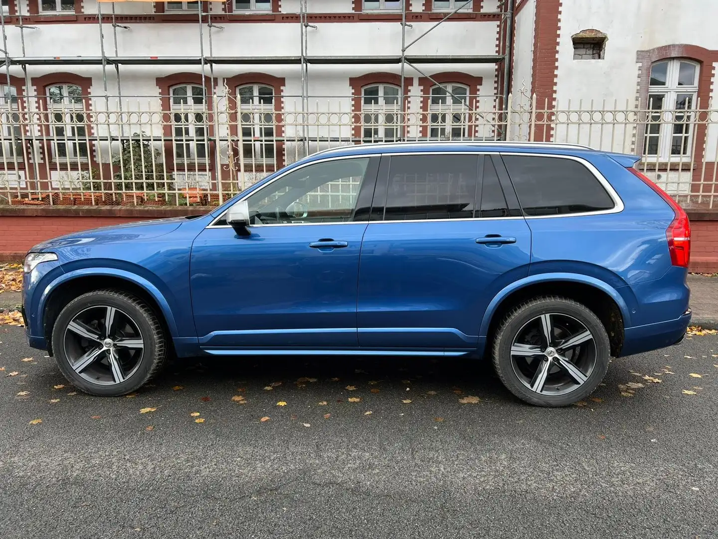 Volvo XC90 R Design AWD Blau - 2