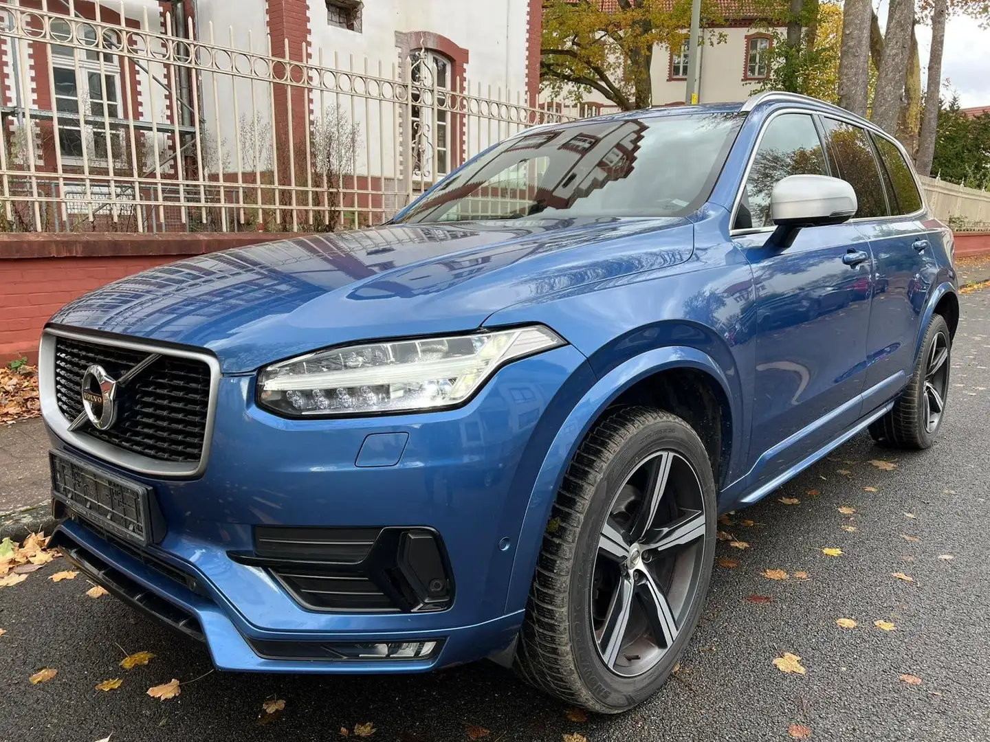 Volvo XC90 R Design AWD Blau - 1